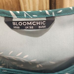 Bloomchic 28w Foral Tiered with front adjustable straps cami top